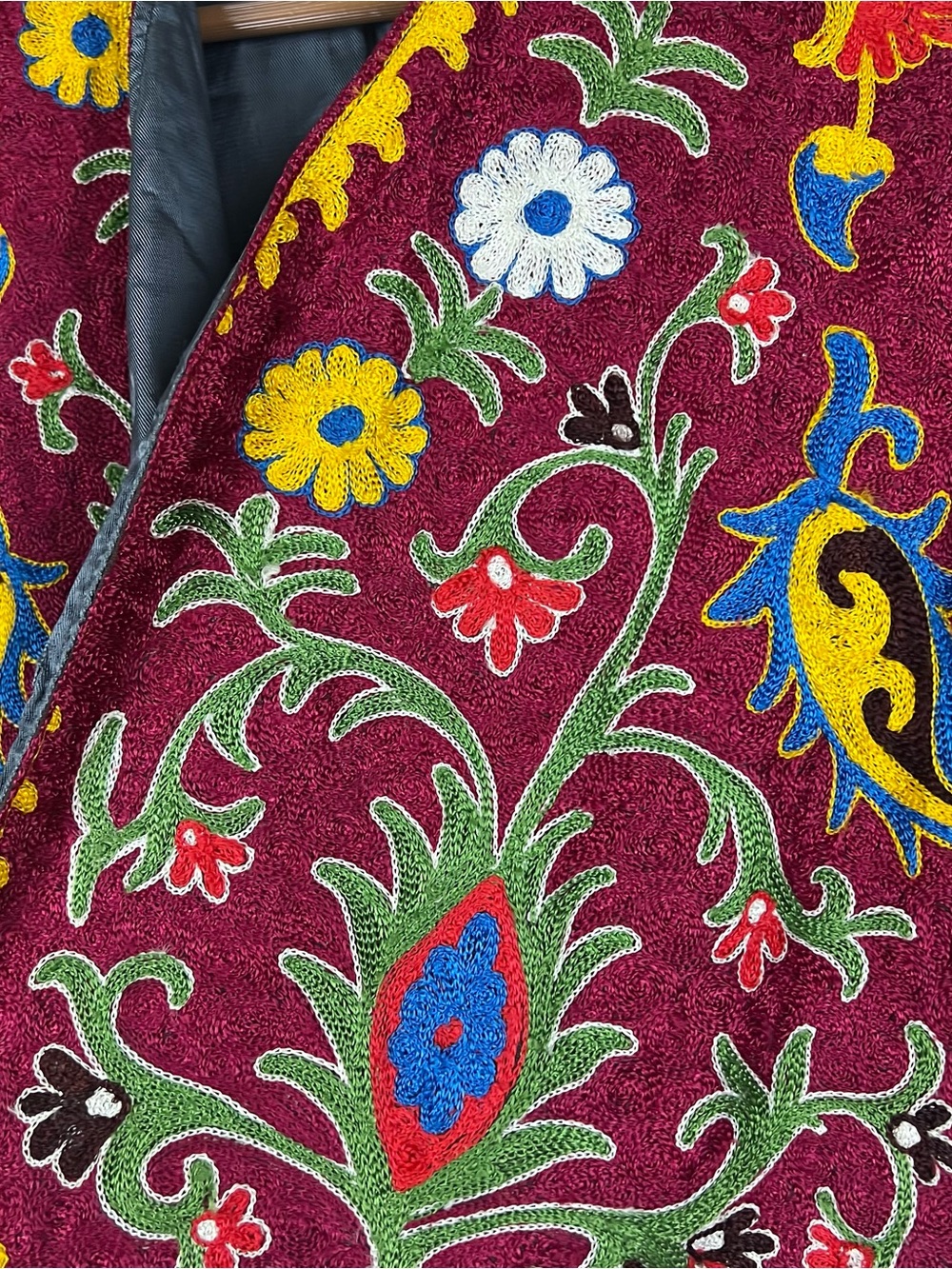 Vintage Uzbek Textile Embroidered Vest Med Black Suzani Ottoman Tulip Boho XL/2X - Picture 4 of 6